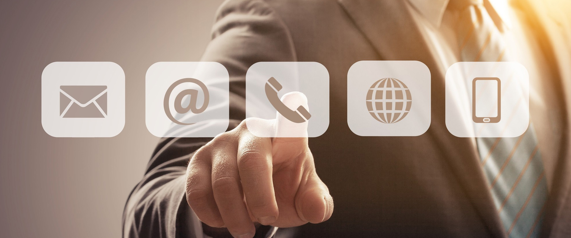 Queen English İletişim